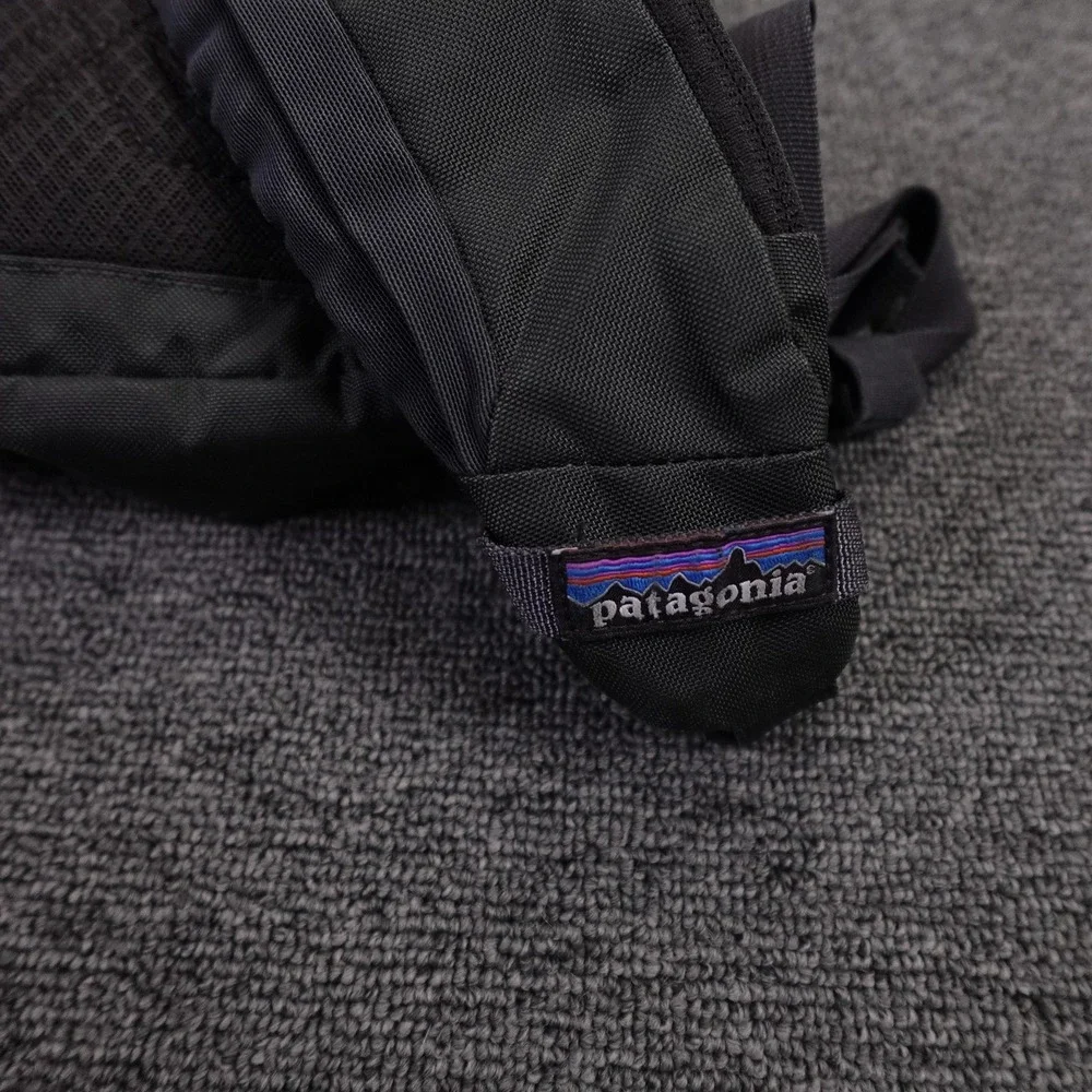 Patagonia Gray Atom 8L Sling Backpack Soft Case Adjustable Straps Men Daypack